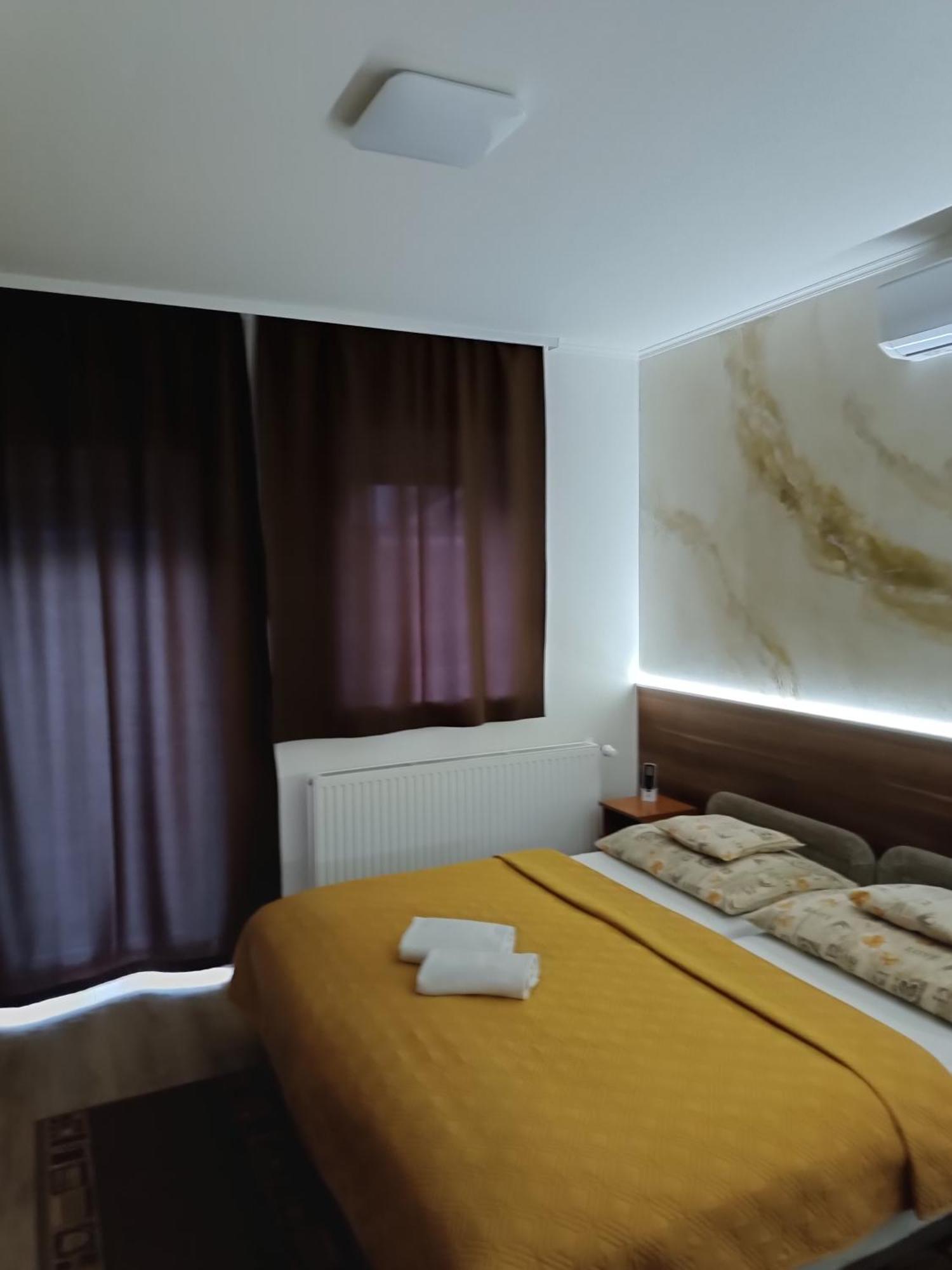 Boglarka Vendeghaz Apartment โมชนมายารูวาร์ ภายนอก รูปภาพ