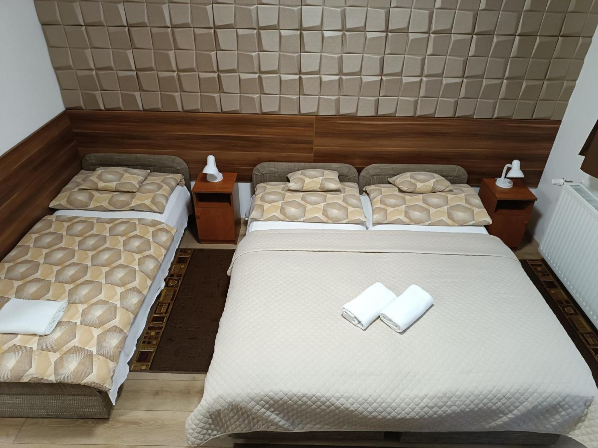 Boglarka Vendeghaz Apartment โมชนมายารูวาร์ ภายนอก รูปภาพ