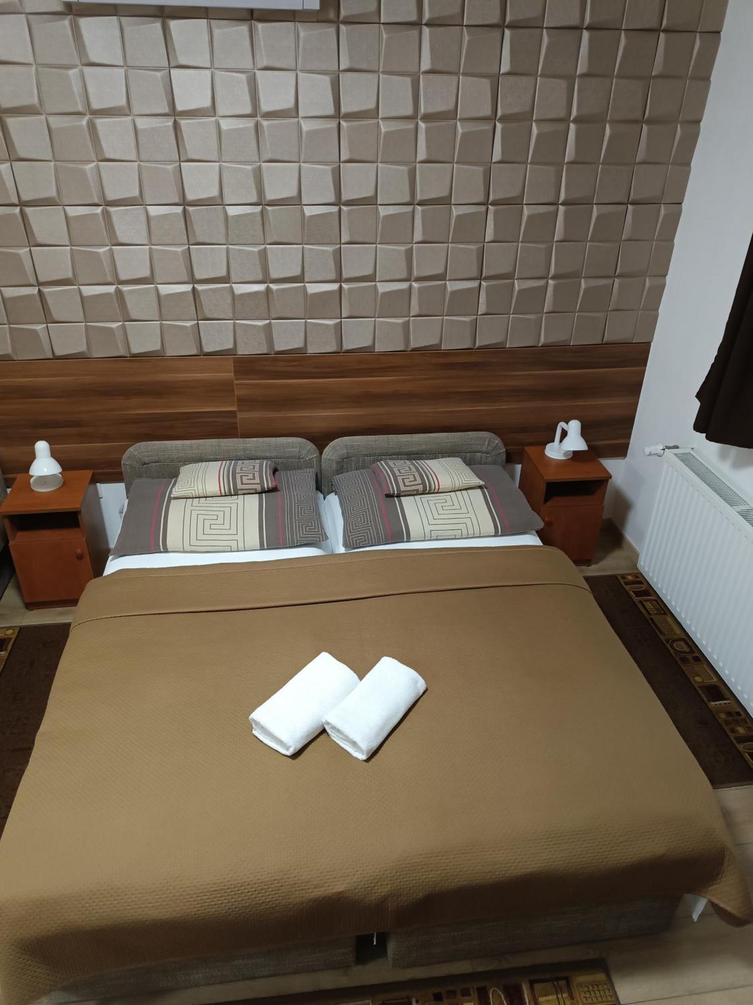 Boglarka Vendeghaz Apartment โมชนมายารูวาร์ ภายนอก รูปภาพ