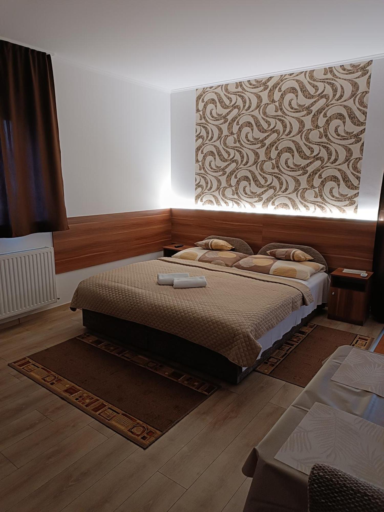 Boglarka Vendeghaz Apartment โมชนมายารูวาร์ ภายนอก รูปภาพ